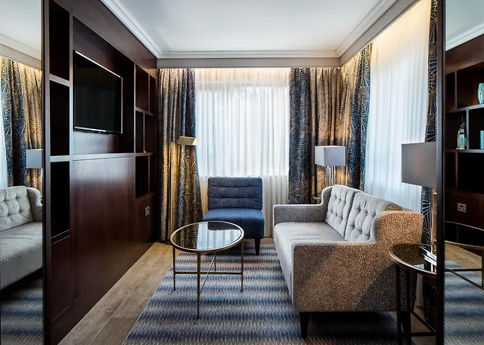Crowne Plaza - By Ihg