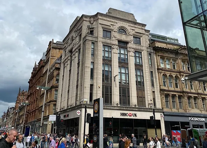 Glasgow Two Bedroom Penthouse