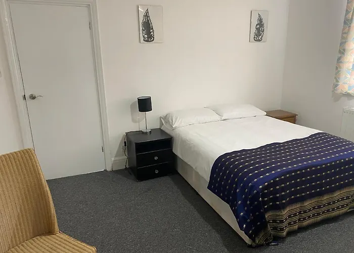 Sunrup Heathrow Apartment Feltham, United Kingdom