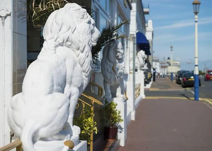 Oyo Diamond Hotel Eastbourne, United Kingdom