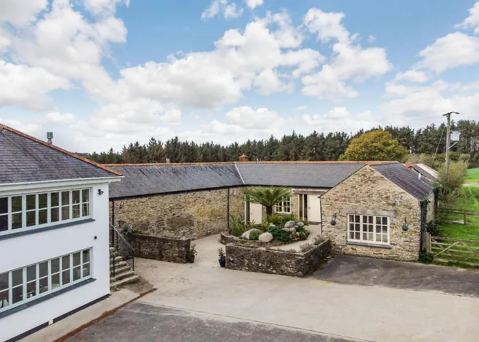 Tregoninny Vineyard And Woodland Farmhouse Truro, United Kingdom