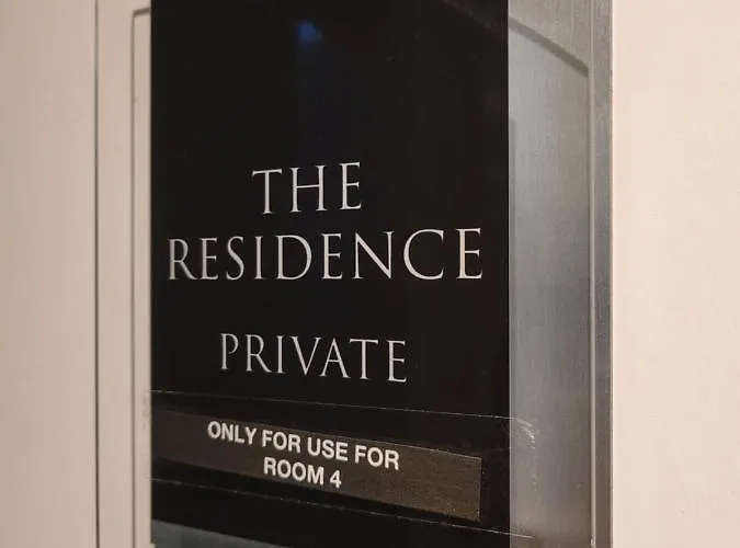 Residence - No 8