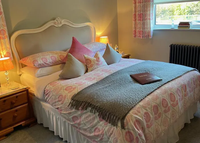 Twelfth Night Guesthouse