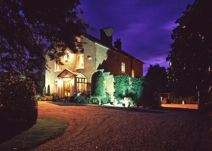 Golborne Manor Bed And Breakfast