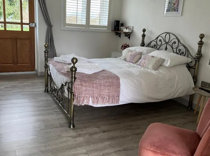 The Crown Lodges Worth , United Kingdom