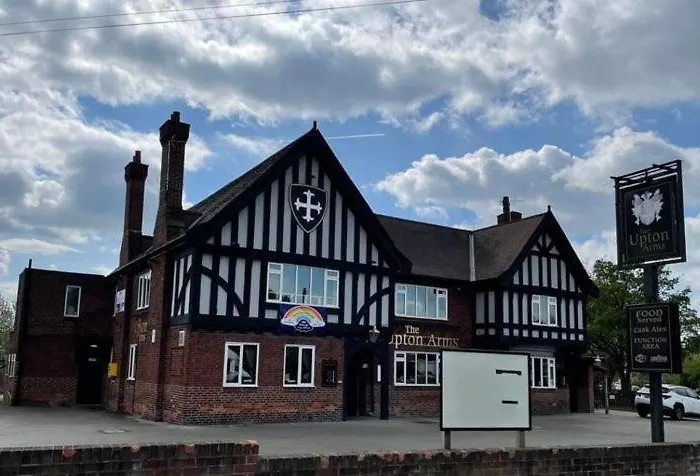 Upton Arms Hotel