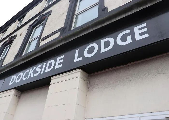 Dockside Lodge
