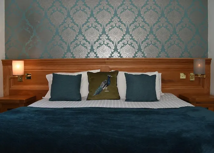 Greyhound Hotel