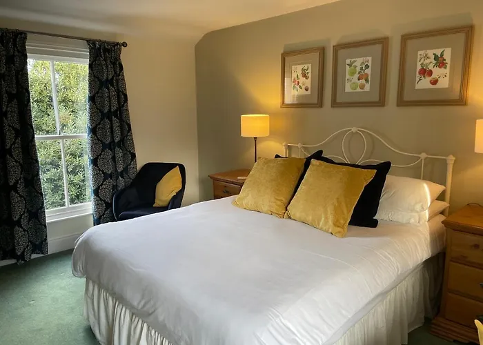 Holdfast Cottage Hotel