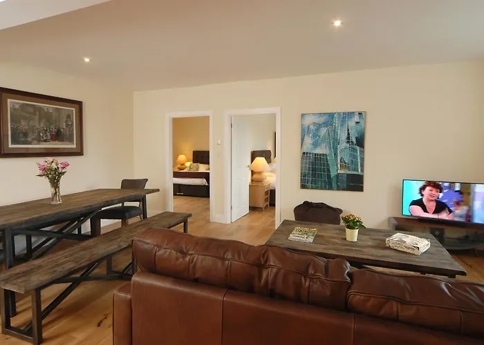 Unicorn Aparthotel Suites