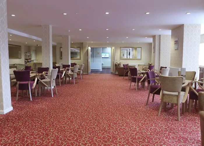 New Beach Hotel