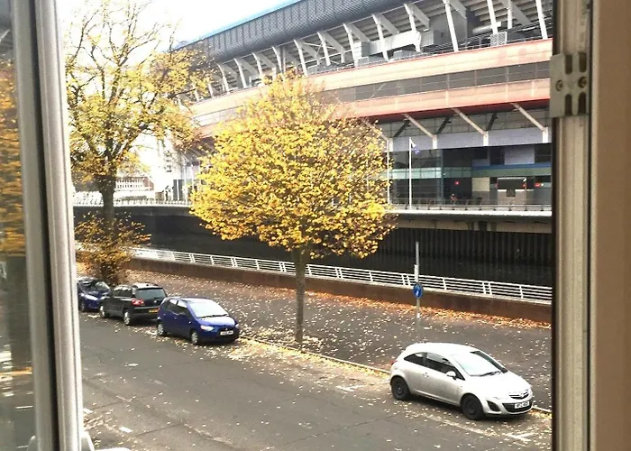 3 Fitzhamon Embankment Apartments Opposite Principality Stadium - Long Stay Offer