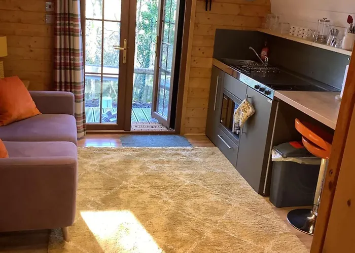 Little London Bed & Breakfast And Glamping Pod
