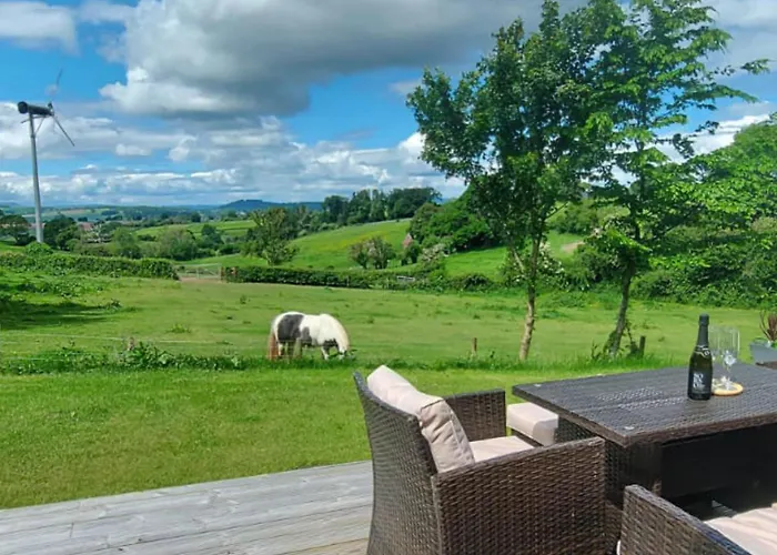 Caplor Glamping & Lodges