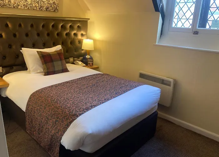 Saracens Head Hotel By Greene King Inns Towcester, United Kingdom