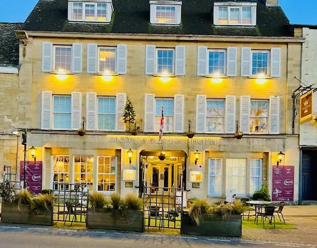 Crown & Cushion Hotel