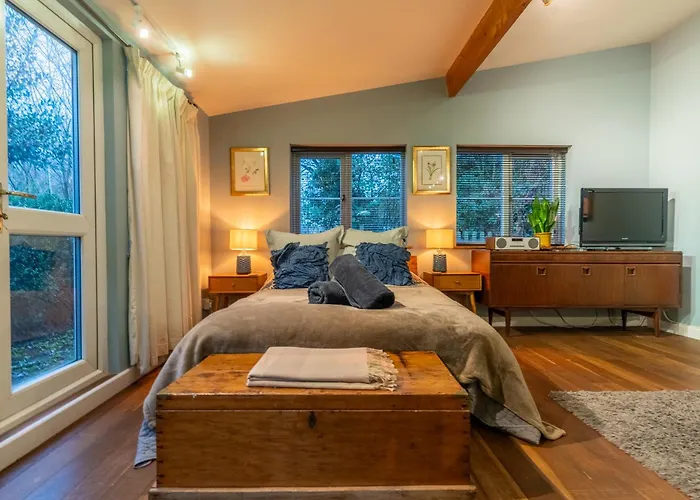 Somerset Lodge, A Secret Hideaway