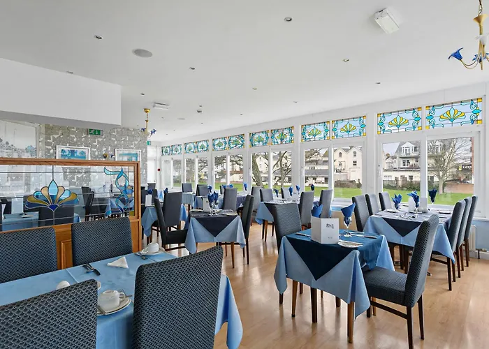 Marine Hotel