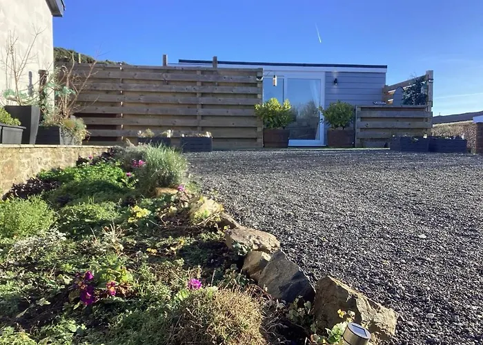 Adorable Private Couples Retreat With Hot Tub Apartment Llanfechell, United Kingdom