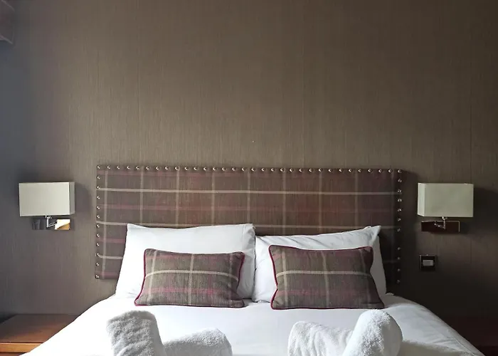 Anchor Hotel And Seabed Restaurant Tarbert , United Kingdom