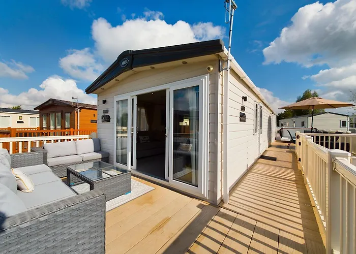 Tattershall Lakes Mini Breaks - Osprey Rise