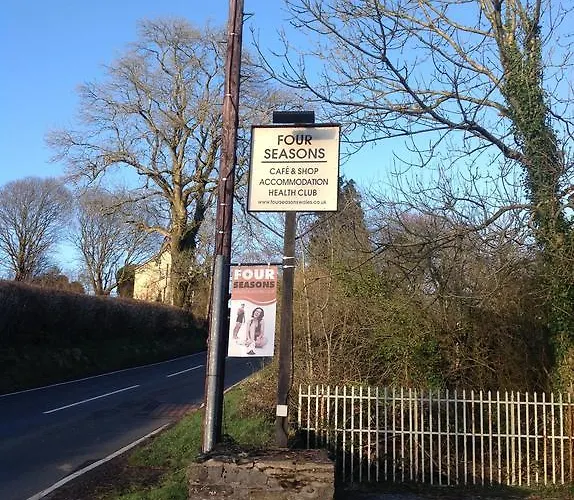 Four Seasons Bed And Breakfast Nantgaredig, United Kingdom