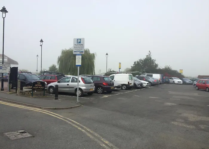 The Royal Hop Pole Wetherspoon