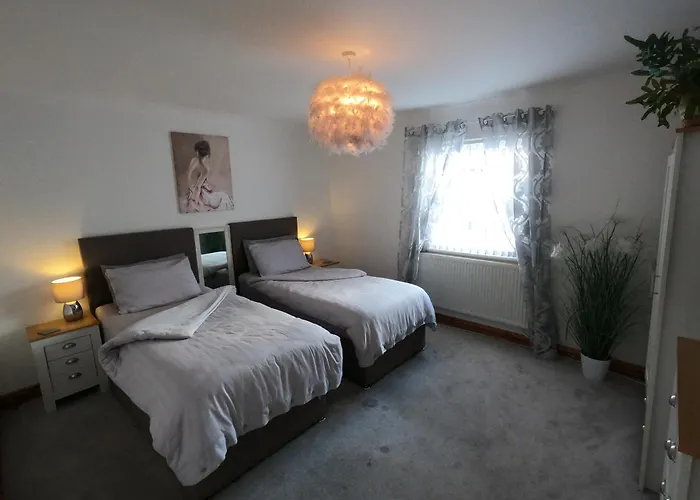 Cribyn Lodge