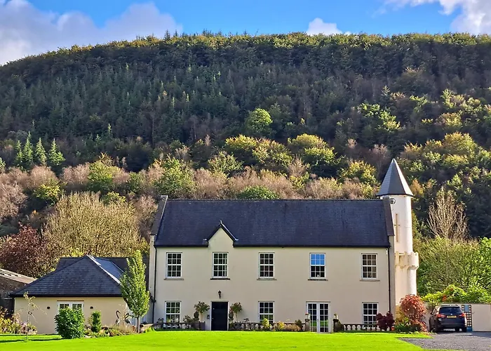 Glangwili Mansion - Luxury 5 Star