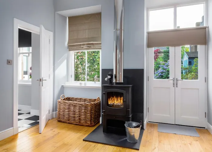 Westwood Cottage Dundee, United Kingdom