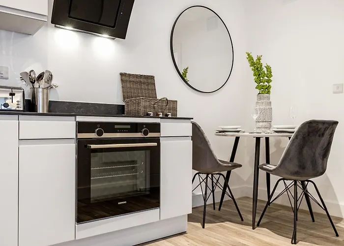 Tailored Stays - Central Cambridge, Lacon House