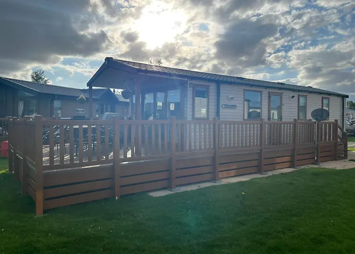 Luxury Break Sleeps 6 At 44 Kingfisher Court South Facing