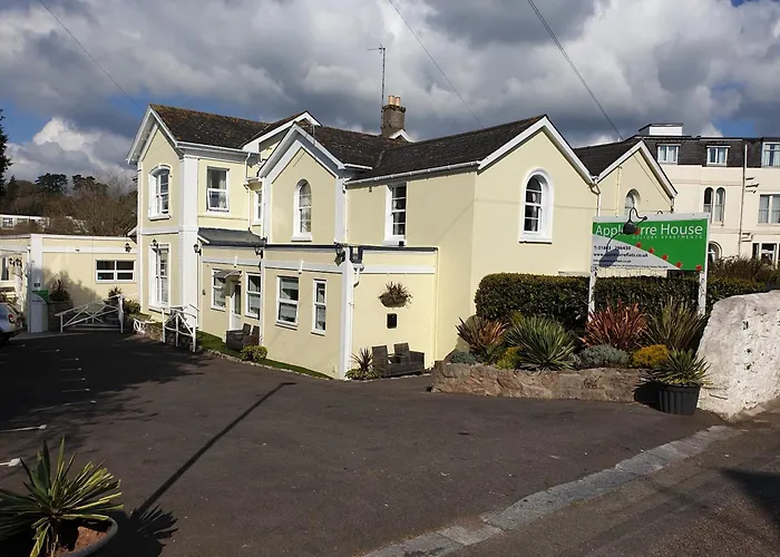 Appletorre House Holiday Flats