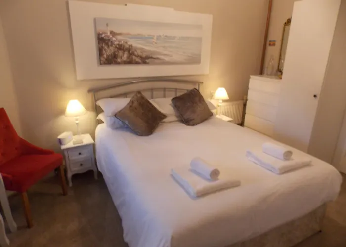 Heathcliff House B&B Exclusively For Adults Free Large Carpark Torquay, United Kingdom