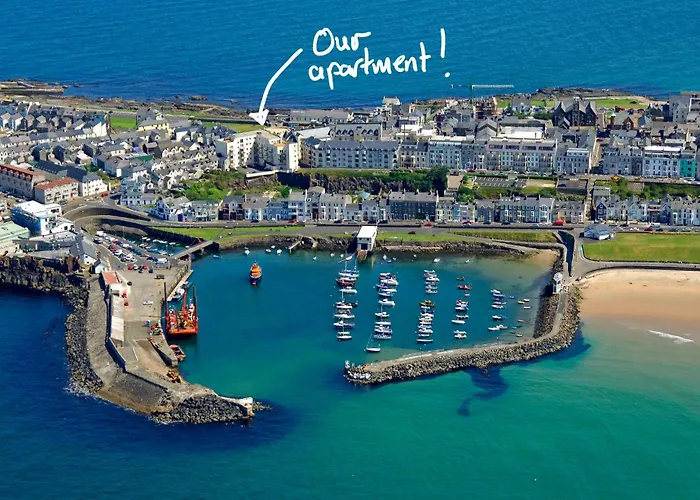 Apt3, No 2 Antrim Gardens, Portrush With Seaview