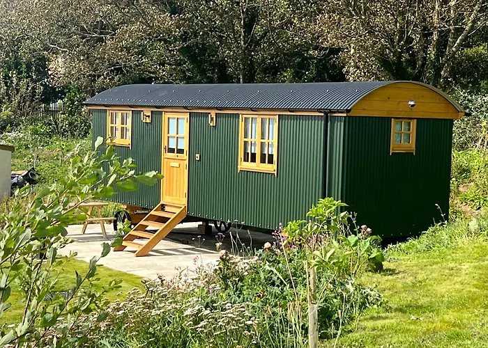 Beacon Country House & Luxury Shepherd Huts