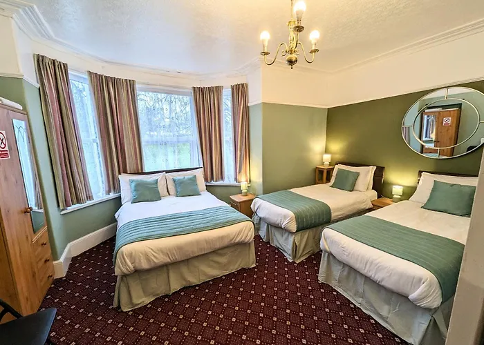 The George Guest House