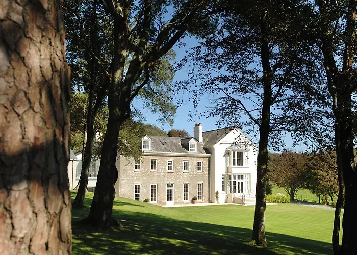 Nansloe Manor