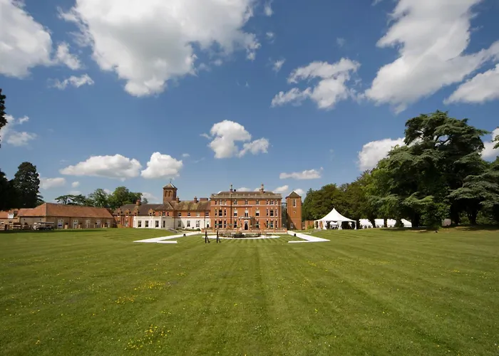 Oakley Hall