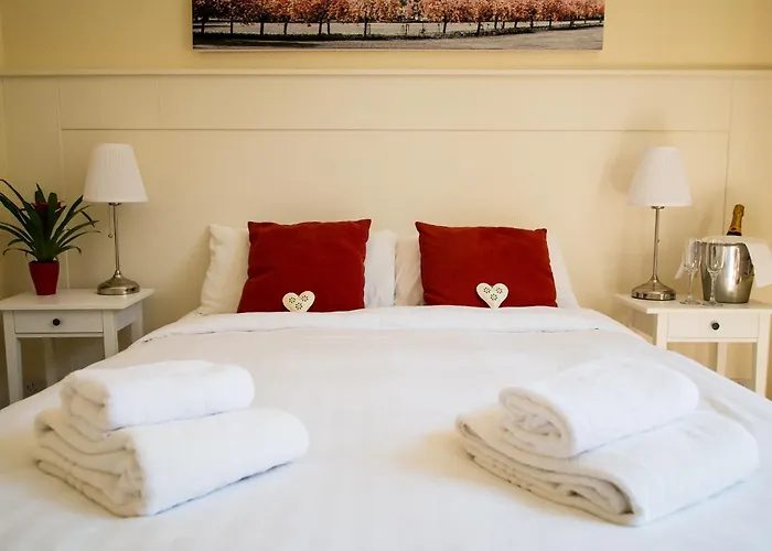 Fountains Guest House - Harrogate Stays With Free Parking