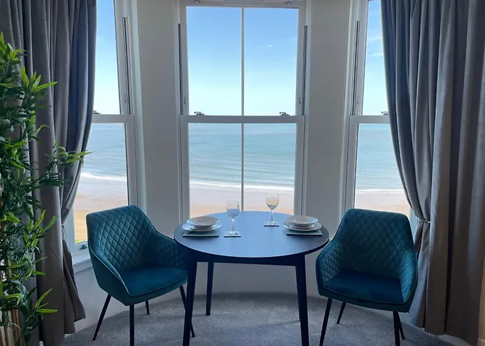 Marlborough Sea View Holiday s
