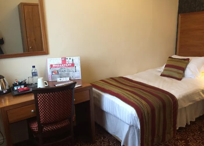 The Three Tuns Hotel Wetherspoon