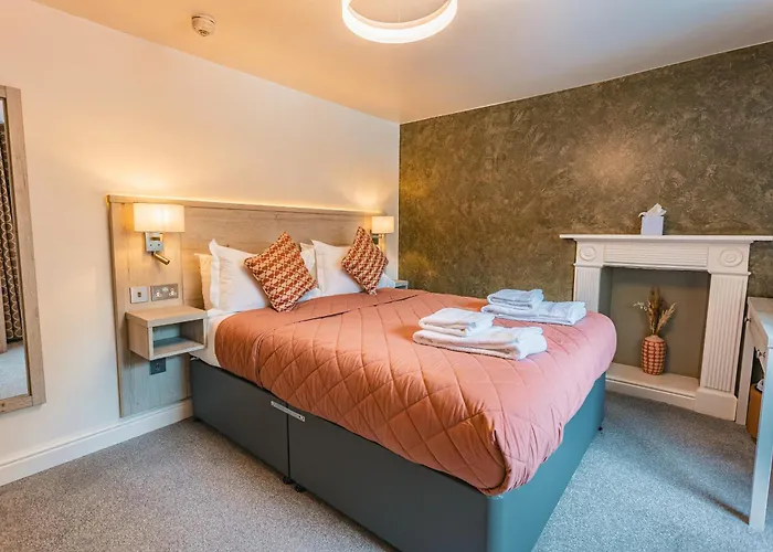 Rooms At The Apple Pie