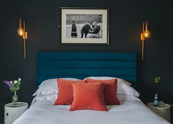 Porterhouse Grill And Rooms
