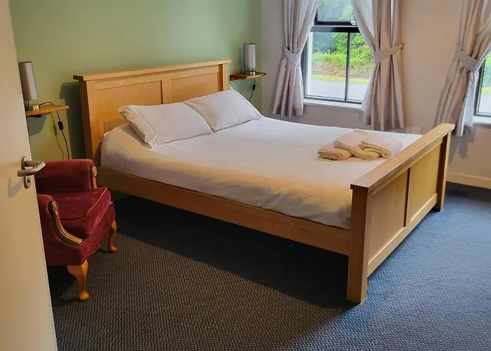 The Lamb & Flag Hotel Glyn Neath, United Kingdom