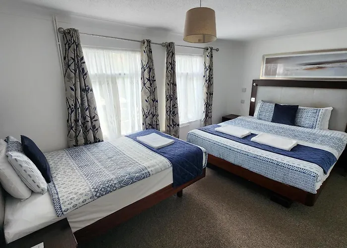 Gatwick Castle B&B Horley , United Kingdom