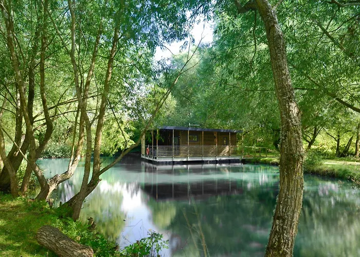 Fairwood Lakes Holiday Park