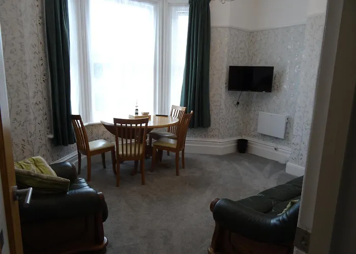 Victoria Lodge
