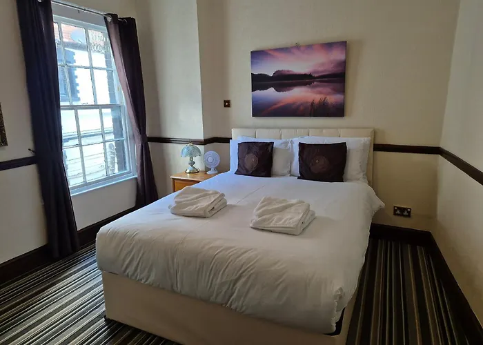 Phoenix Hotel