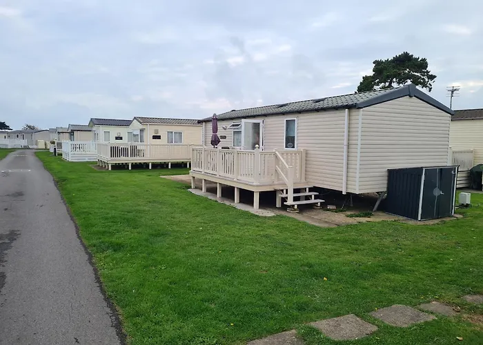 127Cs Hoburne Naish Holiday Park
